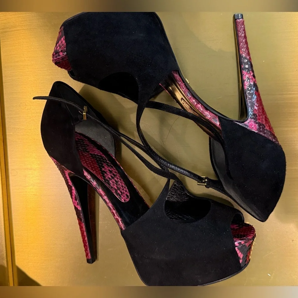 Gucci Black Suede and Pink Snakeskin peep toe heels EUC